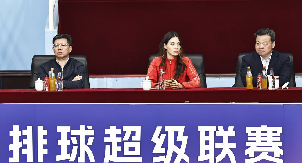 问鼎新媒体时代的娱乐变革